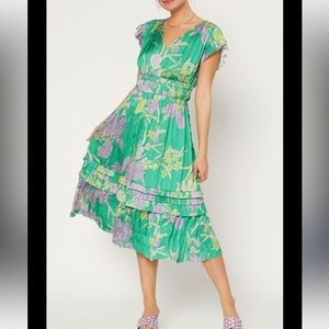 Current Air Sereia Botanical pleated v-neck green floral Motif Midi Dress